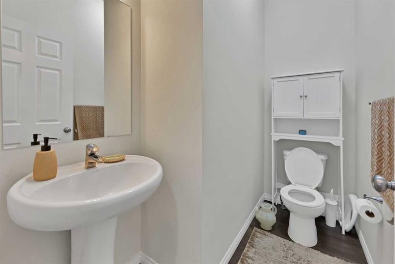 533 Savanna Boulevard NE, Saddle Ridge — interior photo 5