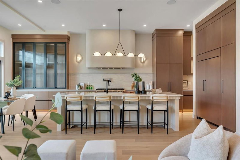 4110 18 Street SW, Altadore — photo 2