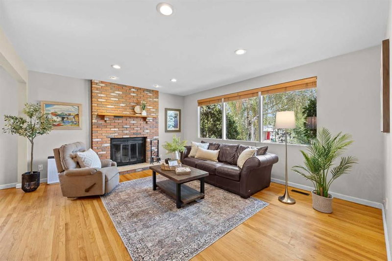 30 Gateway Drive SW, Glendale — interior photo