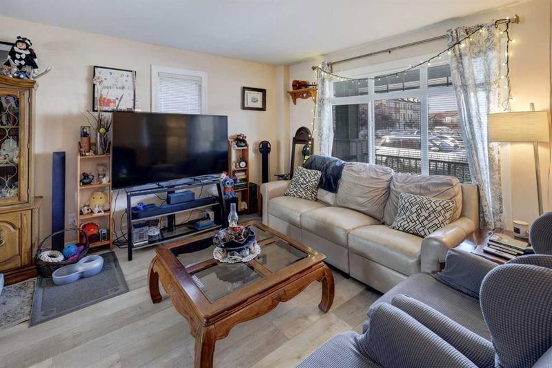 131 Copperpond Common SE, Copperfield — interior photo 6