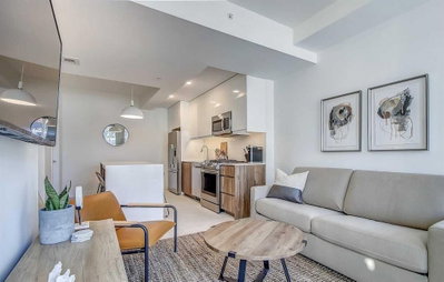 325R - 327 9A Street NW