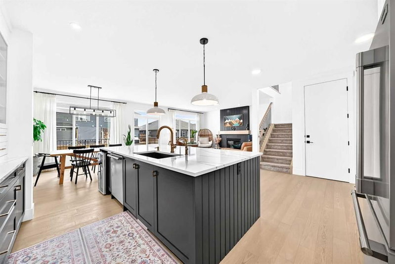 24 Emerson Crescent, Wedderburn — interior photo