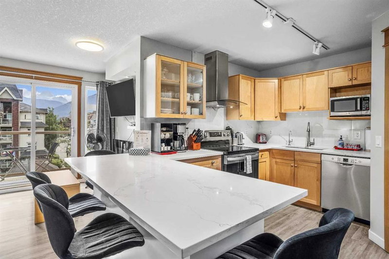 401 - 160 Kananaskis Way