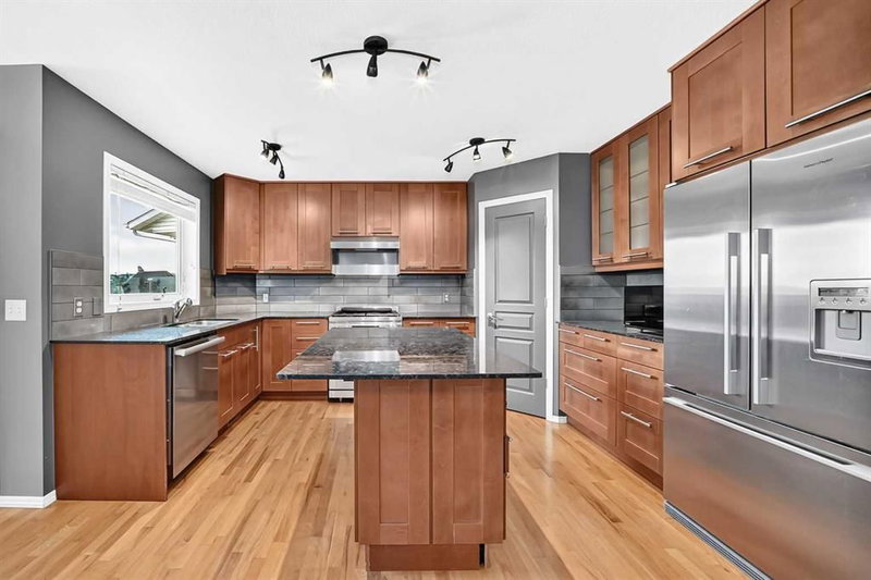 91 Sienna Park Terrace SW, Signal Hill — interior photo