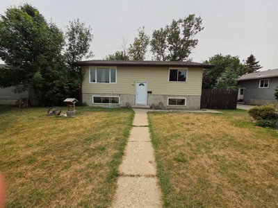 715 Rosewood Avenue
