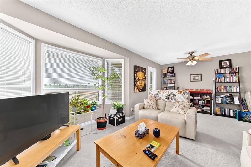 2003 Signal Hill Green SW, Signal Hill — interior photo 5