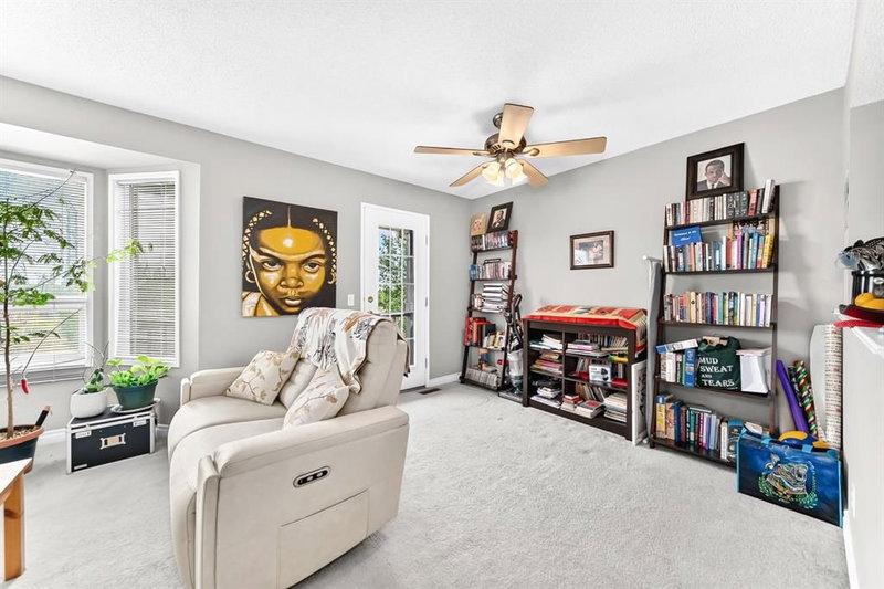 2003 Signal Hill Green SW, Signal Hill — interior photo 6