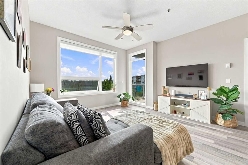 320, 8530 8A Avenue SW, West Springs — interior photo