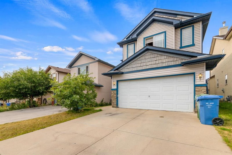 20 Saddlecrest Terrace NE