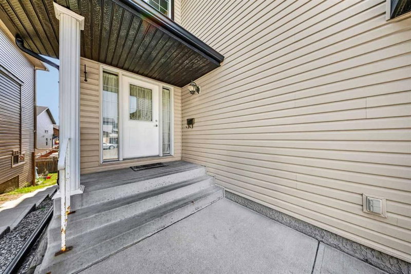 154 Saddleland Close NE, Saddle Ridge — interior photo