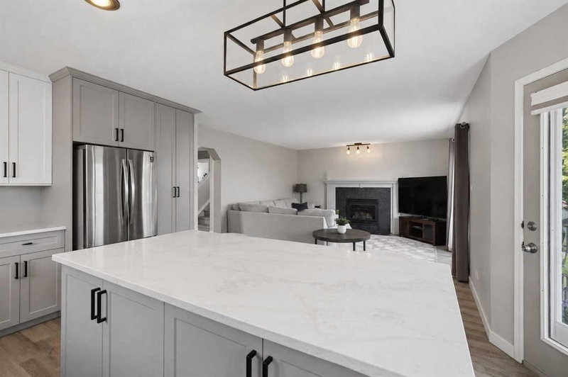 122 Sceptre Close NW, Scenic Acres — interior photo 5