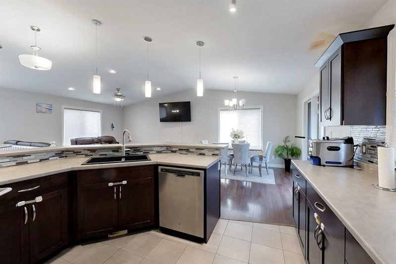 45 Springwood Drive NE