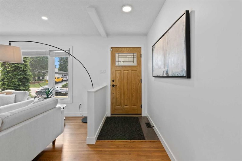 20 Mapleburn Drive SE, Maple Ridge — interior photo