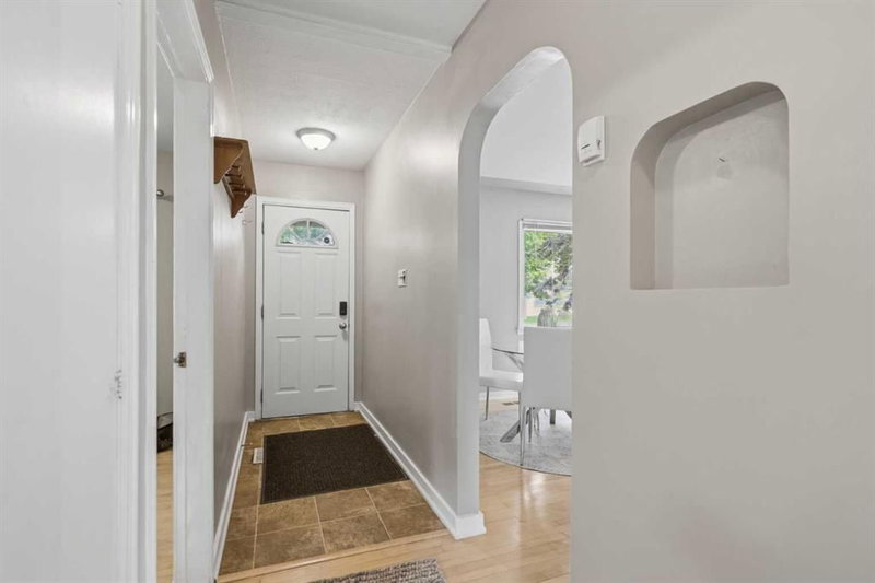3711 Centre B Street NW, Highland Park — interior photo 5