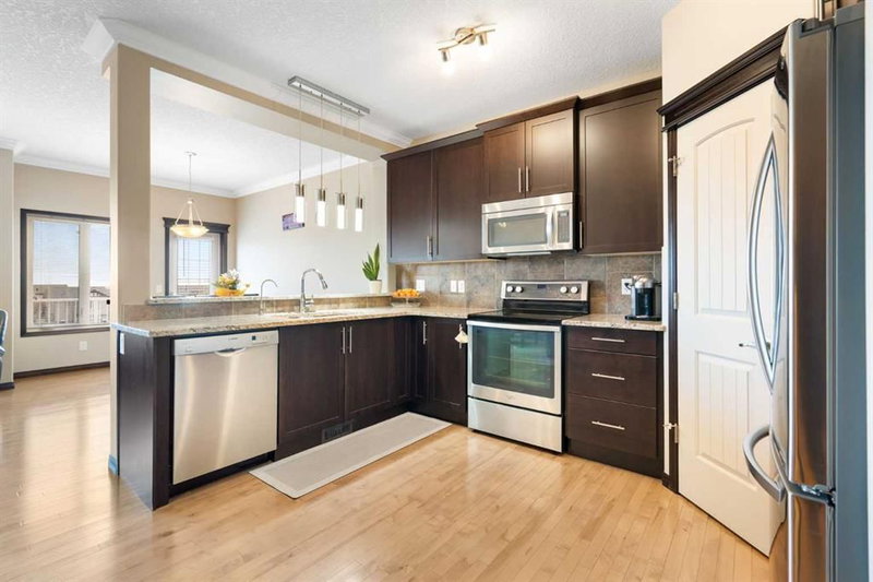 196 Nolanfield Way NW, Nolan Hill — interior photo