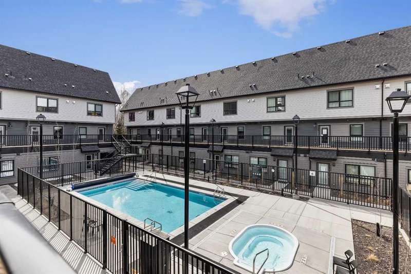 207 - 105 Kananaskis Way