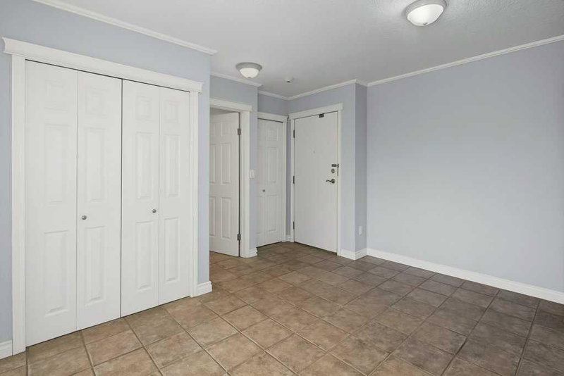 414, 333 Garry Crescent NE, Greenview — interior photo