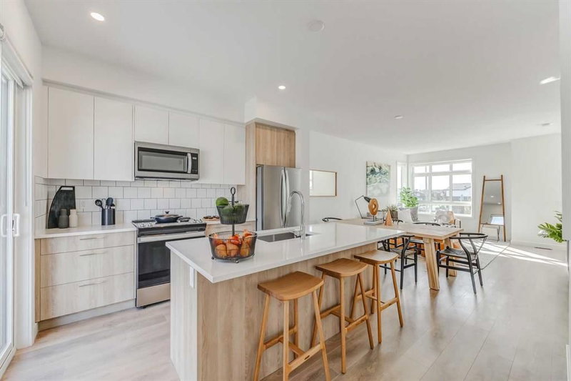 839 Belmont Drive SW