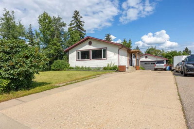14 Saunderson Avenue