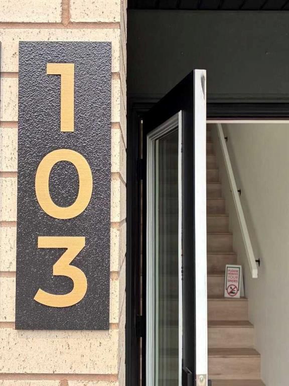 103, 4270 Norford Avenue NW, University District — interior photo