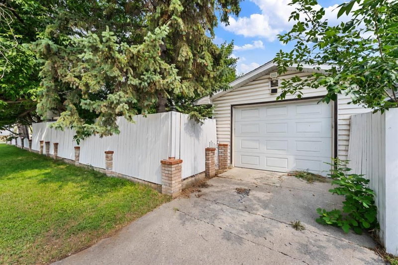 632 Foritana Road SE