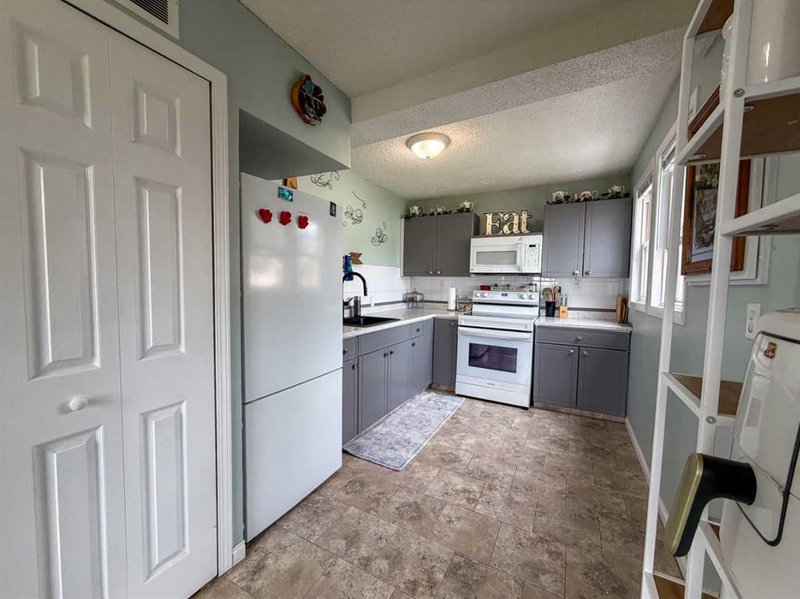 5316 46 Avenue, Mayerthorpe — listing photo 4