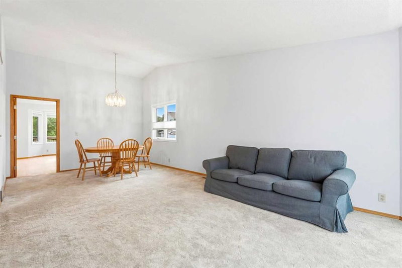 5 Sandpiper Gate NW, Sandstone Valley — interior photo 6