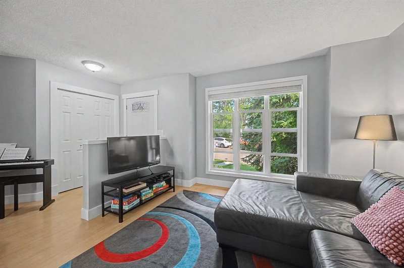 172 Coverton Circle NE, Coventry Hills — interior photo 5