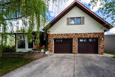 19 Maxwell Avenue