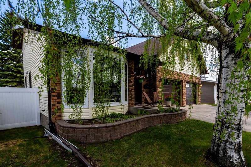 19 Maxwell Avenue