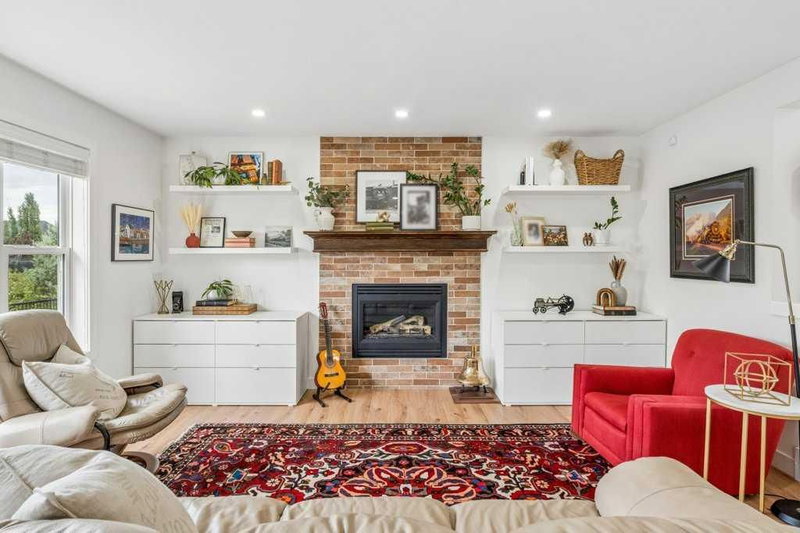 42 Douglas Glen Circle SE, Douglasdale/Glen — interior photo 5