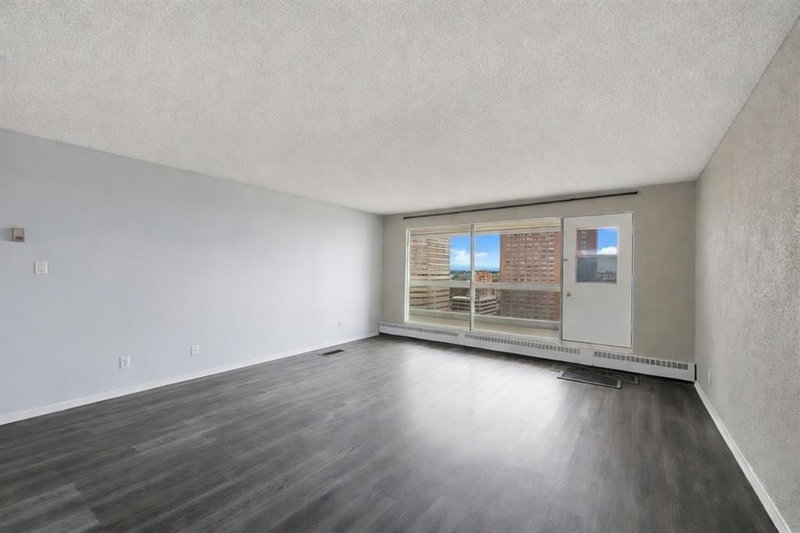 2012, 221 6 Avenue SE, Downtown Commercial Core — interior photo