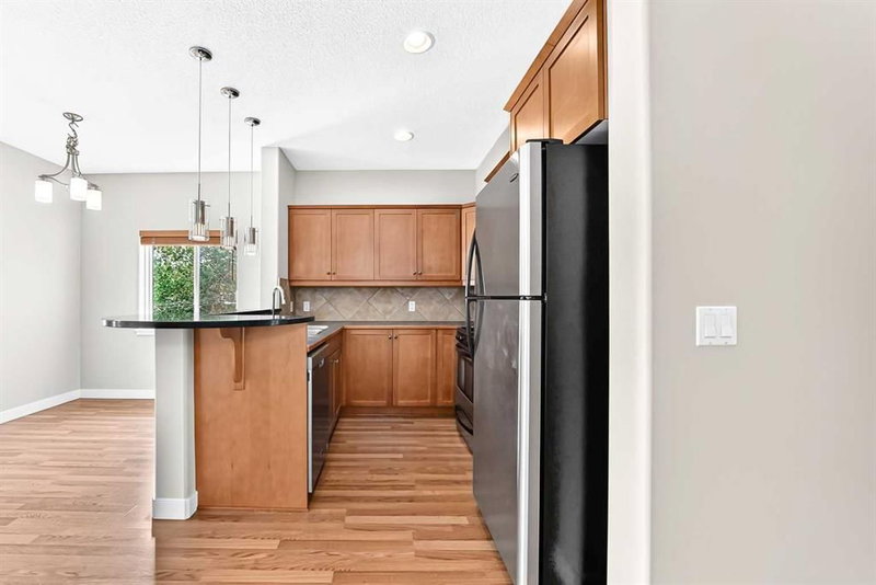 305, 509 21 Avenue SW, Cliff Bungalow — interior photo