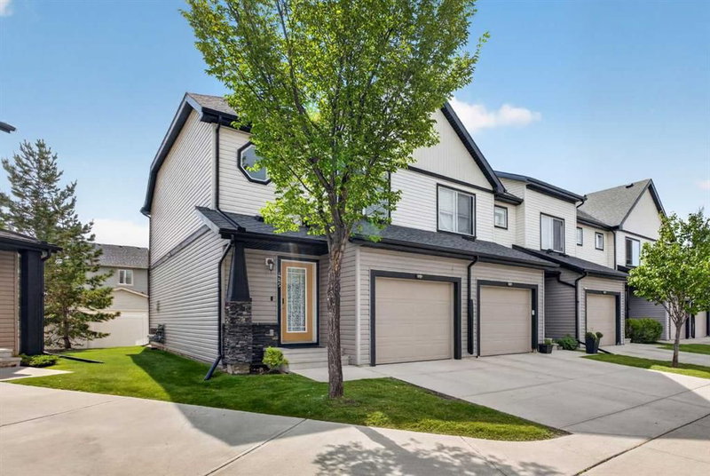 445 Copperpond Landing SE