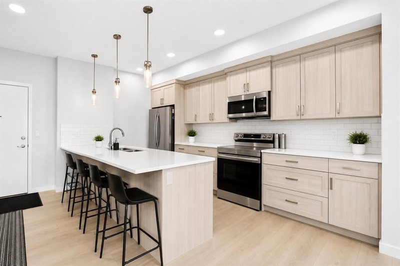 4314, 550 Belmont Street SW, Belmont — interior photo 5