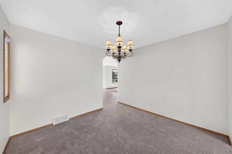 307 Edgeridge Gardens NW, Edgemont — interior photo 7