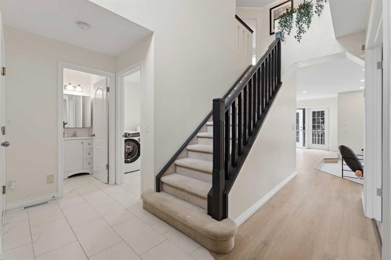 50 SOMERGLEN Park SW, Somerset — interior photo 5