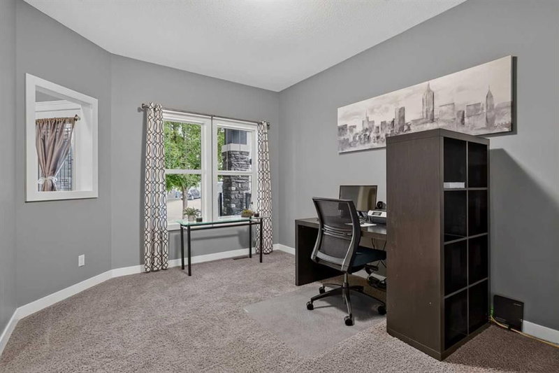 139 Nolanshire Point NW, Nolan Hill — interior photo 5