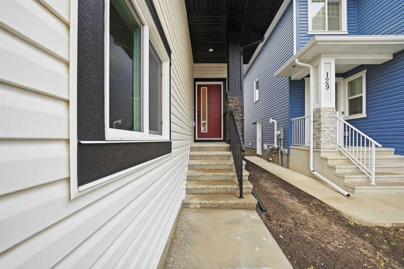 24 Appaloosa Crescent, Heartland — interior photo 5
