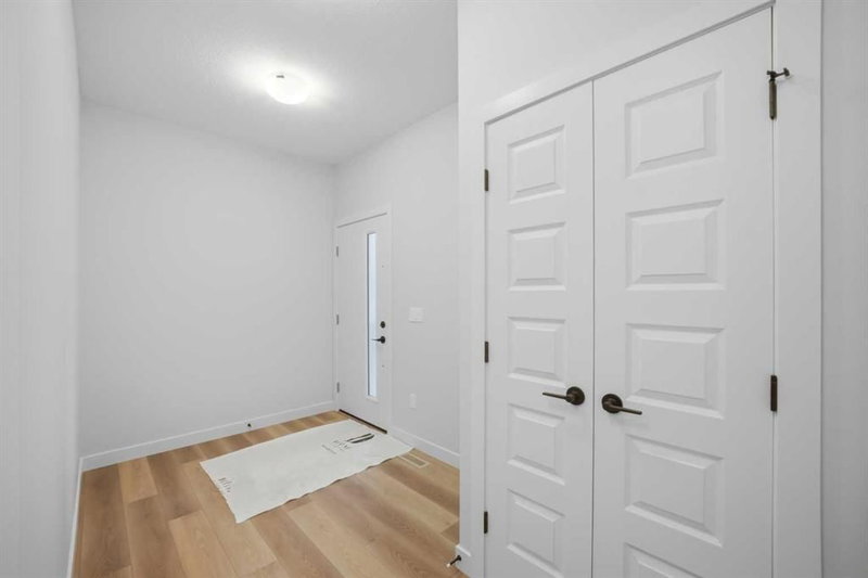 24 Appaloosa Crescent, Heartland — interior photo 6