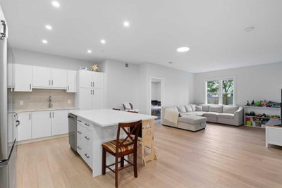 1112 - 81 Arbour Lake View NW