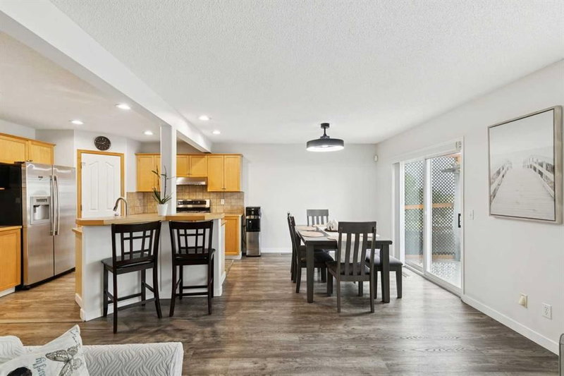 126 Somerglen Way SW, Somerset — interior photo 7