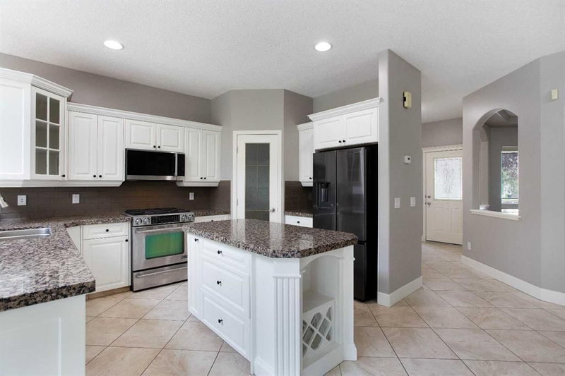3414 Douglasdale Boulevard SE, Douglasdale/Glen — interior photo 5