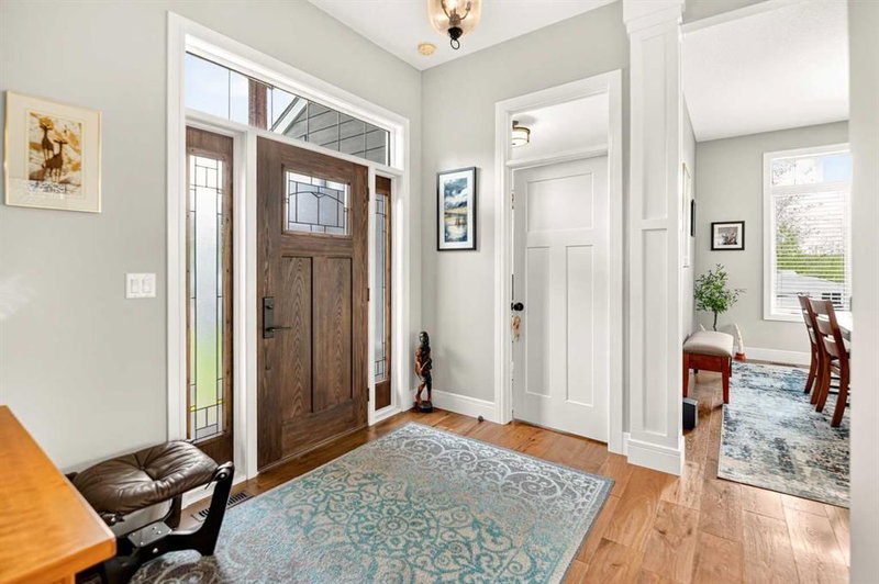 77 Grove Close