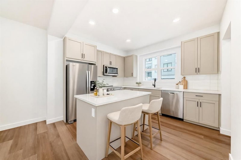103 Osprey Hill Point SW, Osprey Hill — interior photo