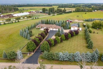 261066 Township Road 422