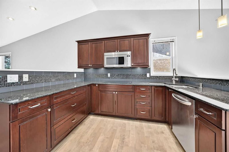 337 Harvest Lake Green NE, Harvest Hills — interior photo 6