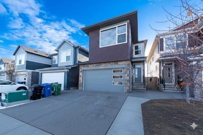 115 Savanna Parade NE
