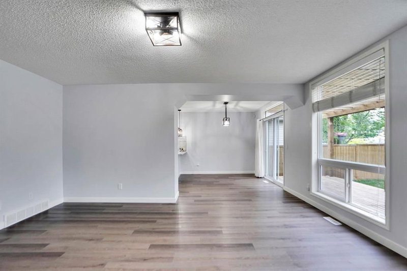 41 Millview Park SW, Millrise — interior photo 6
