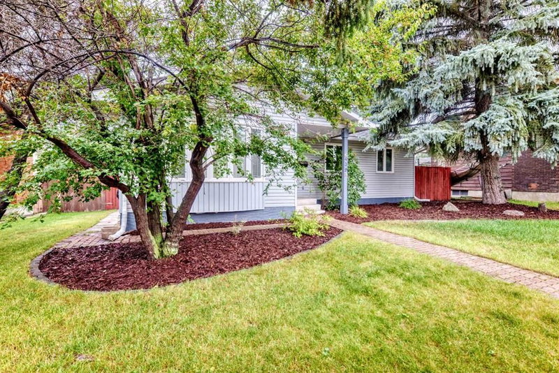 439 Queen Charlotte Drive SE, Queensland — interior photo
